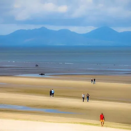 Holiday home Eastham Betaghstown Bettystown