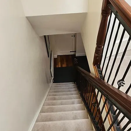 Prázdninový dům Eastham - Quiet Courtyard Self-catering Bettystown